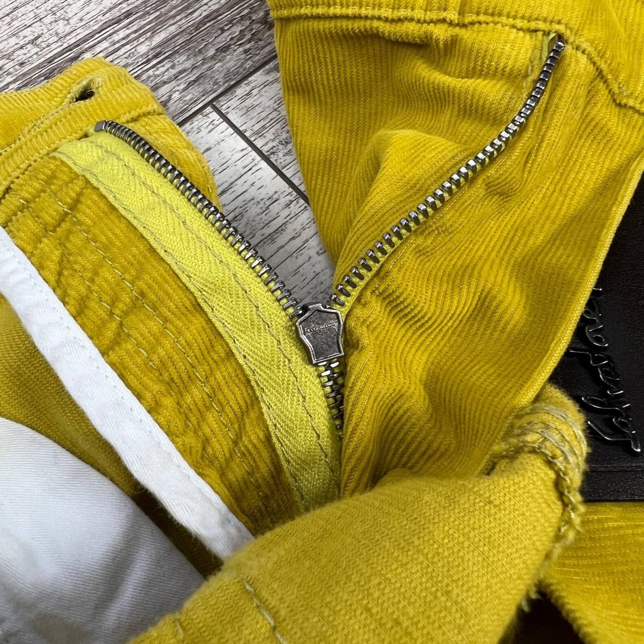 Salvatore Ferragamo Salvatore Ferragamo Сorduroy Yellow Pants Size US 32 / EU 48 - 10 Thumbnail