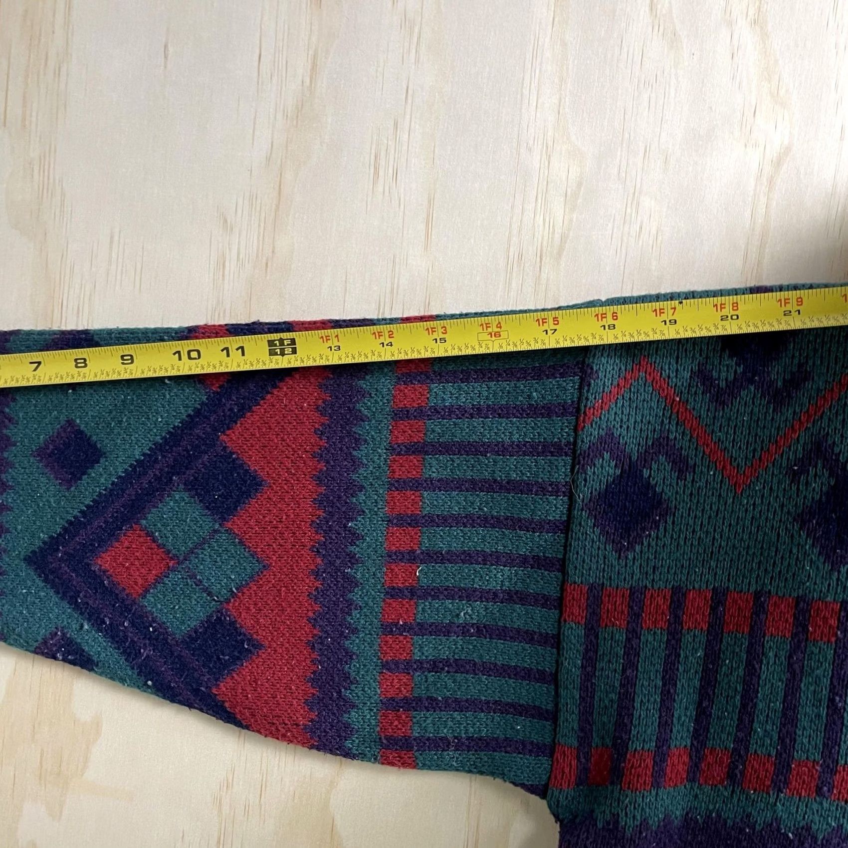 Vintage VINTAGE 62 EAST Sweater Mens S Green Crew Neck Knit Geometric 90s Pullover Classics Size US S / EU 44-46 / 1 - 6 Thumbnail