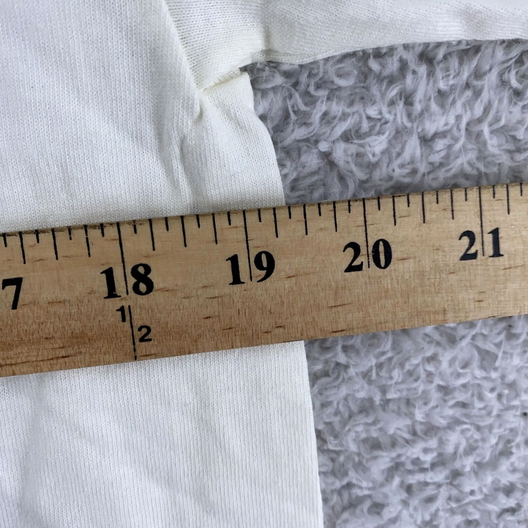 Hanes Hanes Shirt Mens Medium White Heavyweight Crewneck T-Shirt Casual Cotton Short Sleeve Solid Vintage? No Size US M / EU 48-50 / 2 - 5 Thumbnail