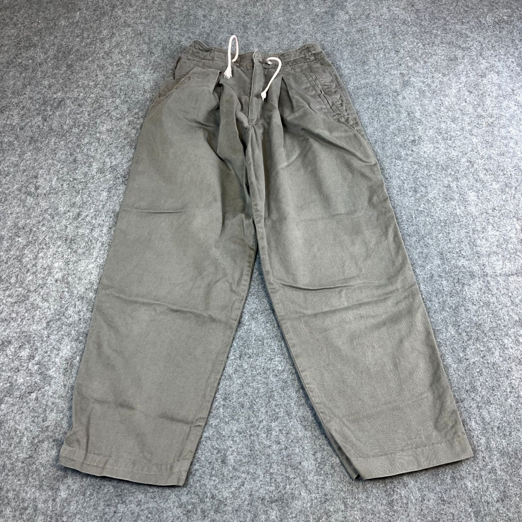 Armani VINTAGE ARMANI Womens Trousers Pants Chino Baggy 24 25 Grey UK4 24in Waist 25in Inside Leg 7in Hem High Rise Apr 11in Adjustable? No Size 27" / US 4 / IT 40 - 2 Thumbnail