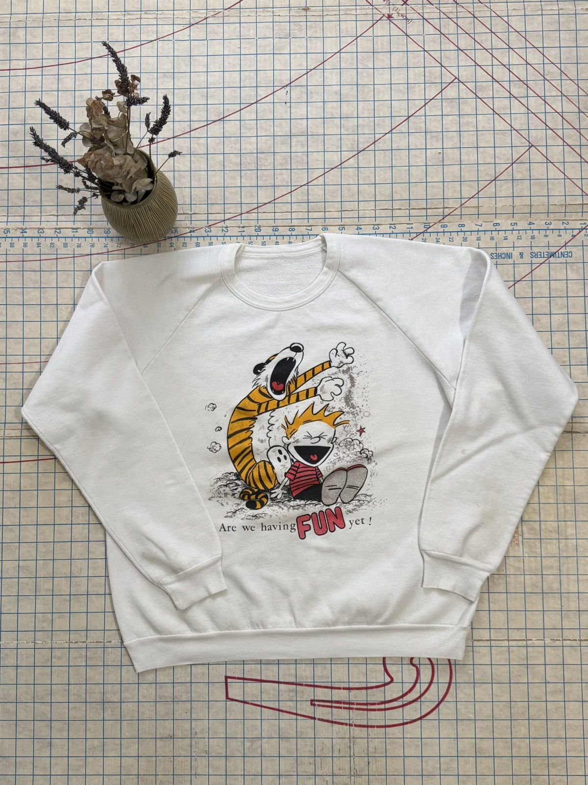Vintage Vintage Calvin & Hobbes 80’s Raglan Sleeve Crewneck Sweater Size US M / EU 48-50 / 2 - 5 Thumbnail