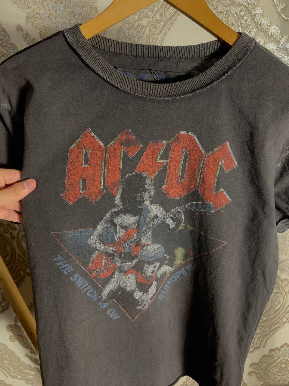 Band Tees VINTAGE AC/DC WORLD TOUR ROCK T-SHIRT RETRO METAL Y2K 90s Size US M / EU 48-50 / 2 - 5 Thumbnail