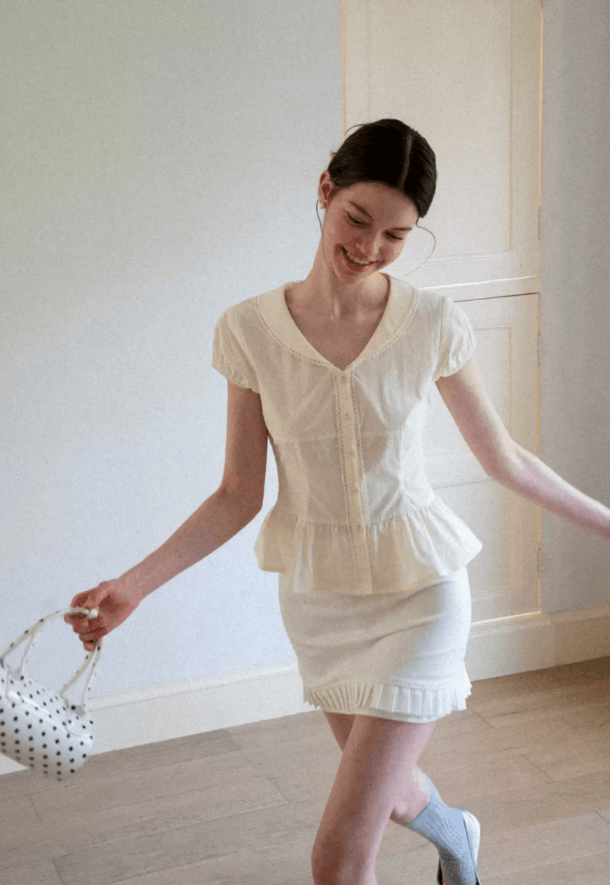 Other Women’s Ruffled Peter Pan Collar Blouse Size S / US 4 / IT 40 - 1 Thumbnail