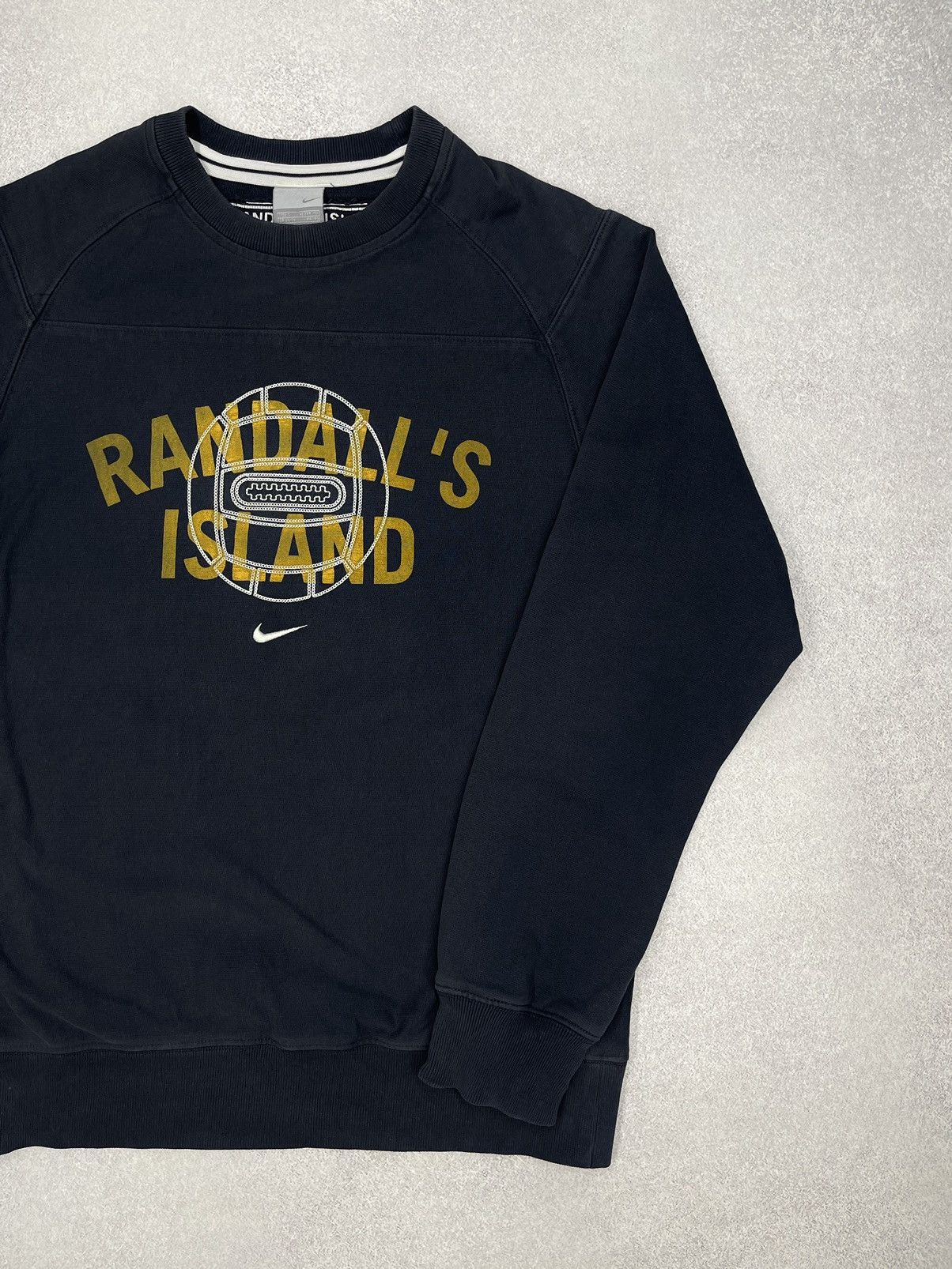 Nike × Nike ACG × Vintage Vintage Nike Randalls Island Grey Sweatshirt Center Swoosh Size US S / EU 44-46 / 1 - 3 Thumbnail