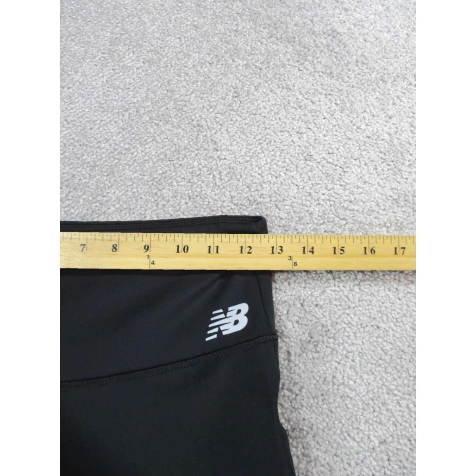 New Balance New Balance Leggings Womens Small Black Crop Capri Running Size 28" / US 6 / IT 42 - 6 Thumbnail