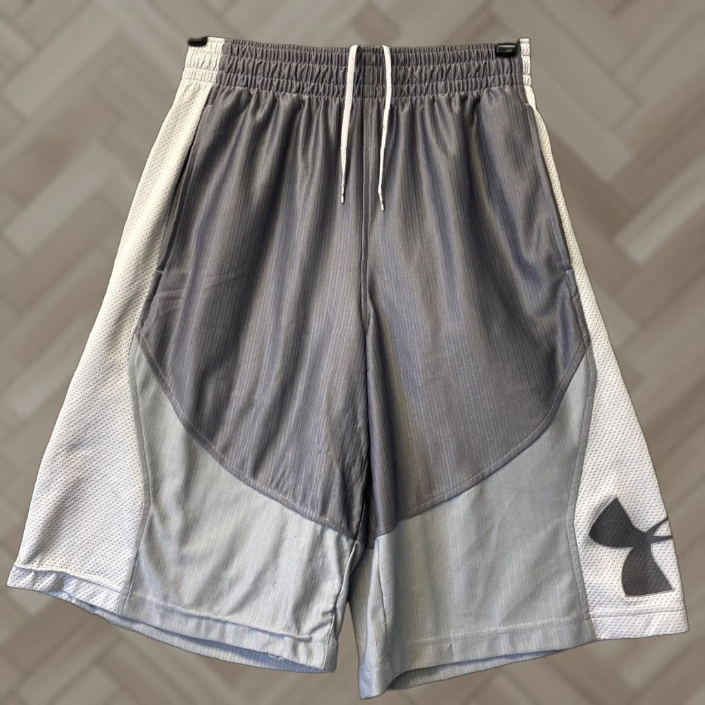 Under Armour Under Armour Shorts Adult Small Gray Basketball Running 37-66 Men Athletic S Gray Basketball 37-66 Mens Size US 29 - 1 Thumbnail