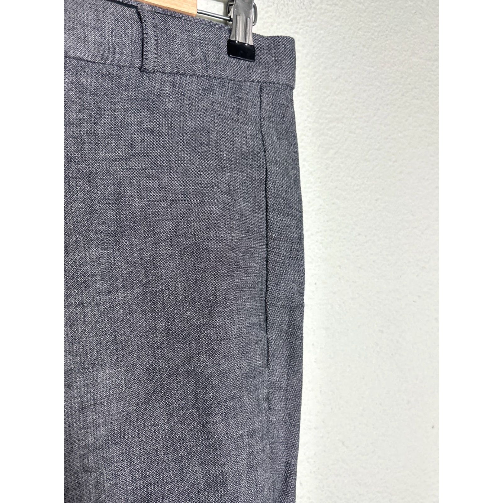 Banana Republic VINTAGE? Wait not vintage. Banana Republic Sloan Pants Women’s 4P Petite Gray Cotton Rayon Dress Pants Slim Fit 30x25 Womens Size 27" / US 4 / IT 40 - 7 Thumbnail