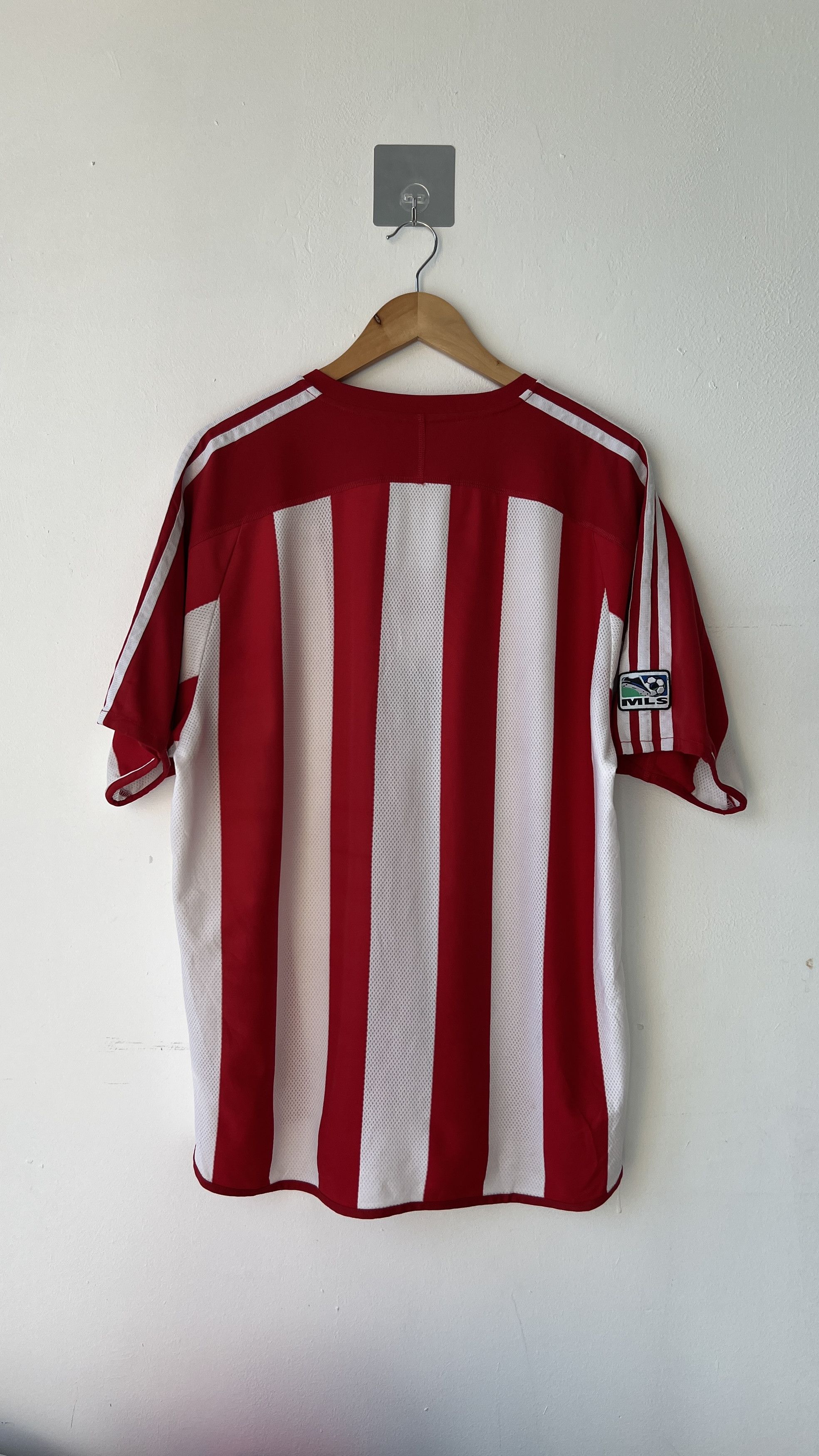Adidas (M fits L) Chivas USA 2005-06 Home Shirt Kit (Disbanded) Size US L / EU 52-54 / 3 - 2 Thumbnail