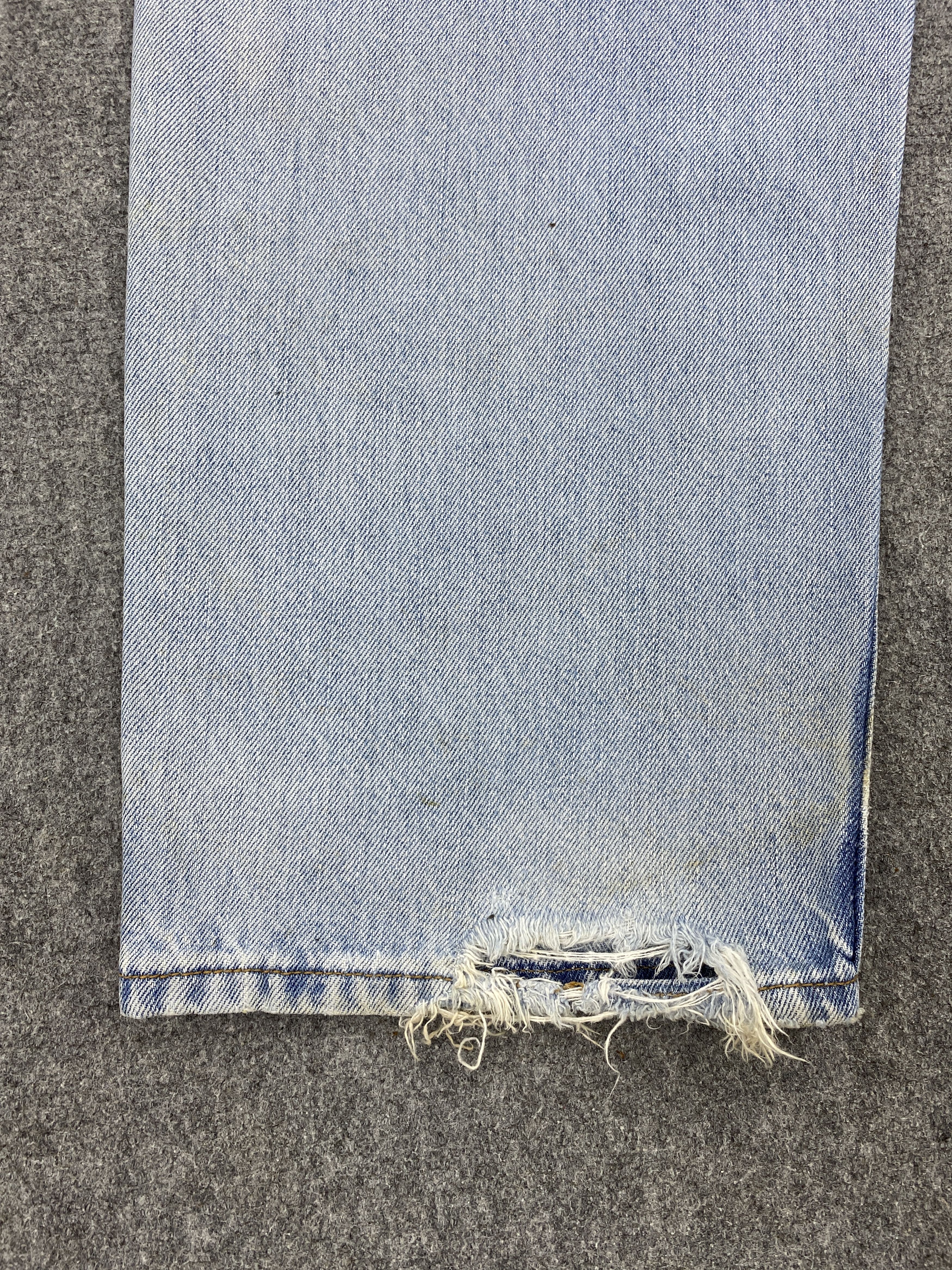 Levi's × Vintage Light Washed Vintage Levis 550 Distressed Jeans Size US 35 - 14 Thumbnail