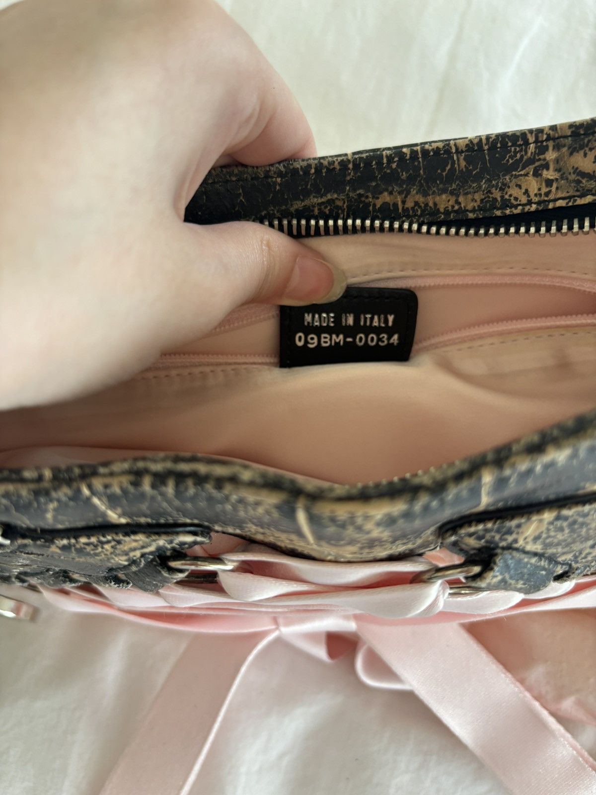 Dior Christian Dior RARE Pink and Black Python Corset Ballet Bag Size ONE SIZE - 19 Thumbnail