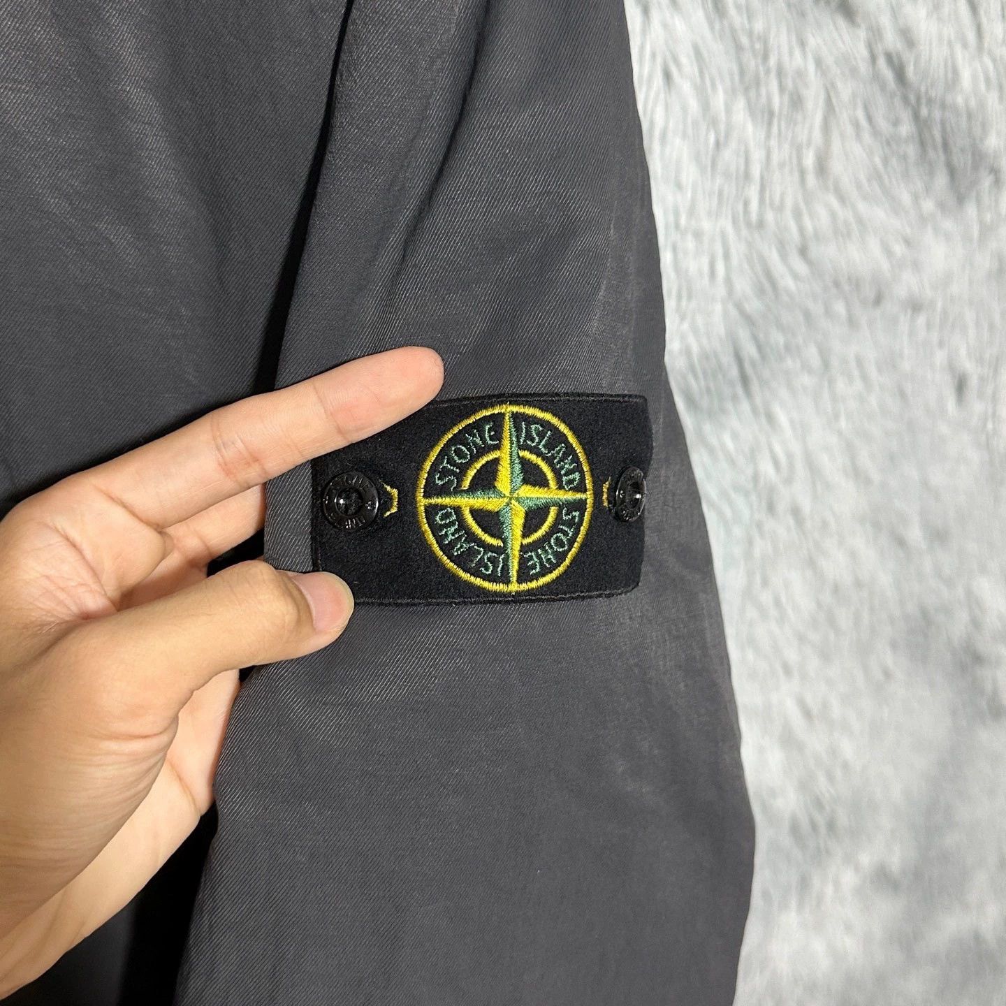 Stone Island stone island hooded down jacket in carbon black Size US L / EU 52-54 / 3 - 4 Thumbnail
