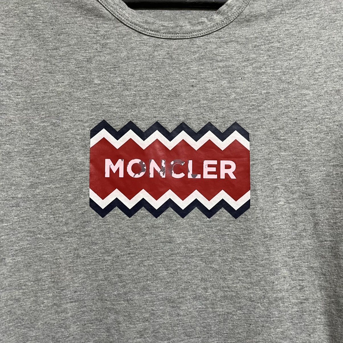 Moncler Moncler T-shirt Size US S / EU 44-46 / 1 - 4 Thumbnail