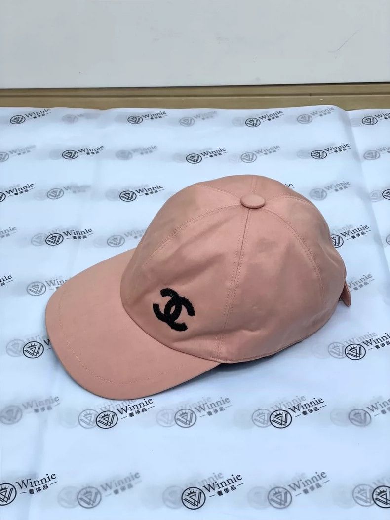 Chanel Chanel 24C sequin logo pink baseball cap 2504-Nextarrow Size ONE SIZE - 1 Thumbnail