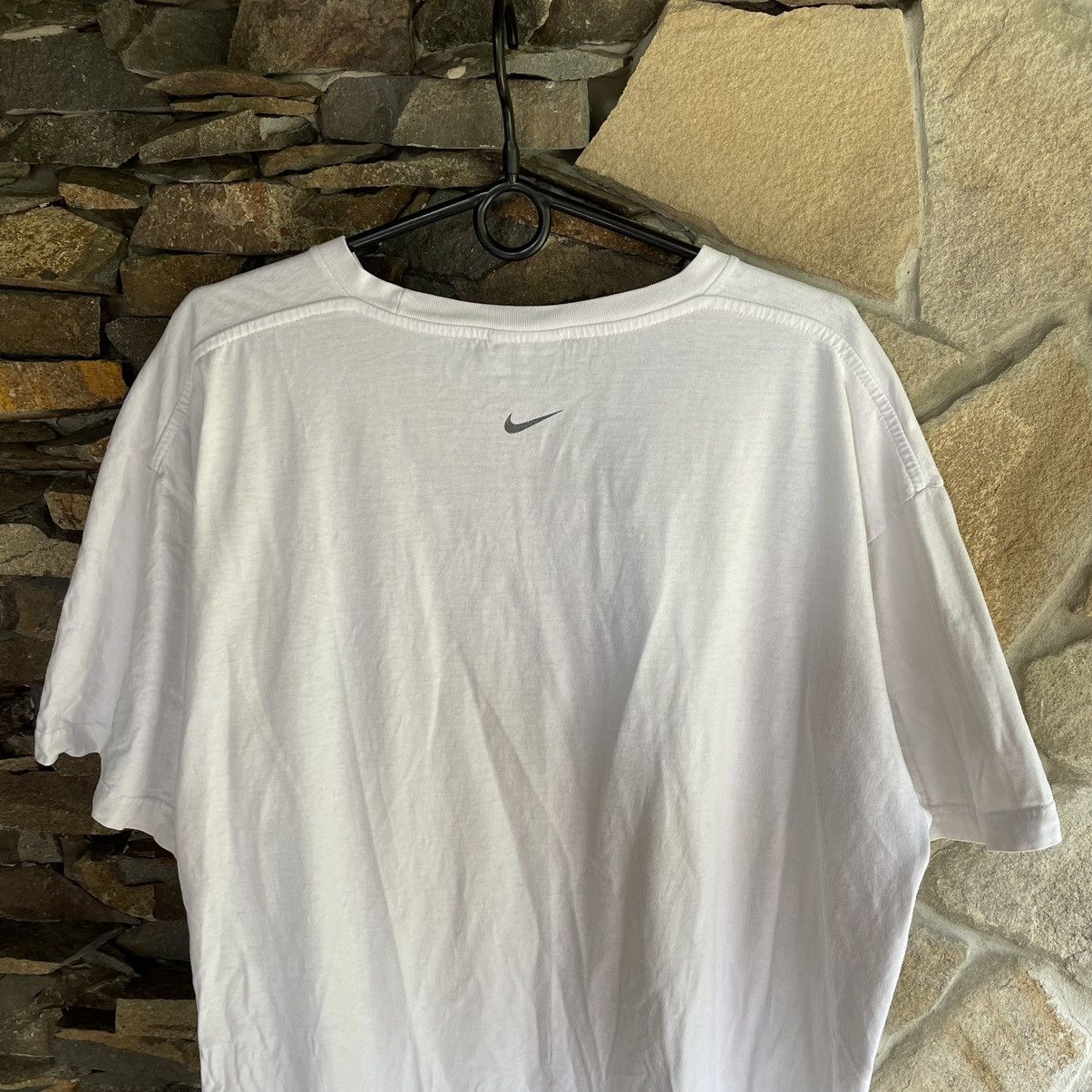 Nike Vintage Nike Shox Central Logo T-Shirt Size US XL / EU 56 / 4 - 7 Thumbnail