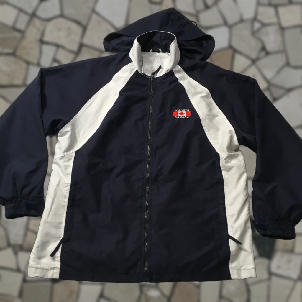 Apex One × Vintage 90s Duke Blue devils Packable Windbreaker