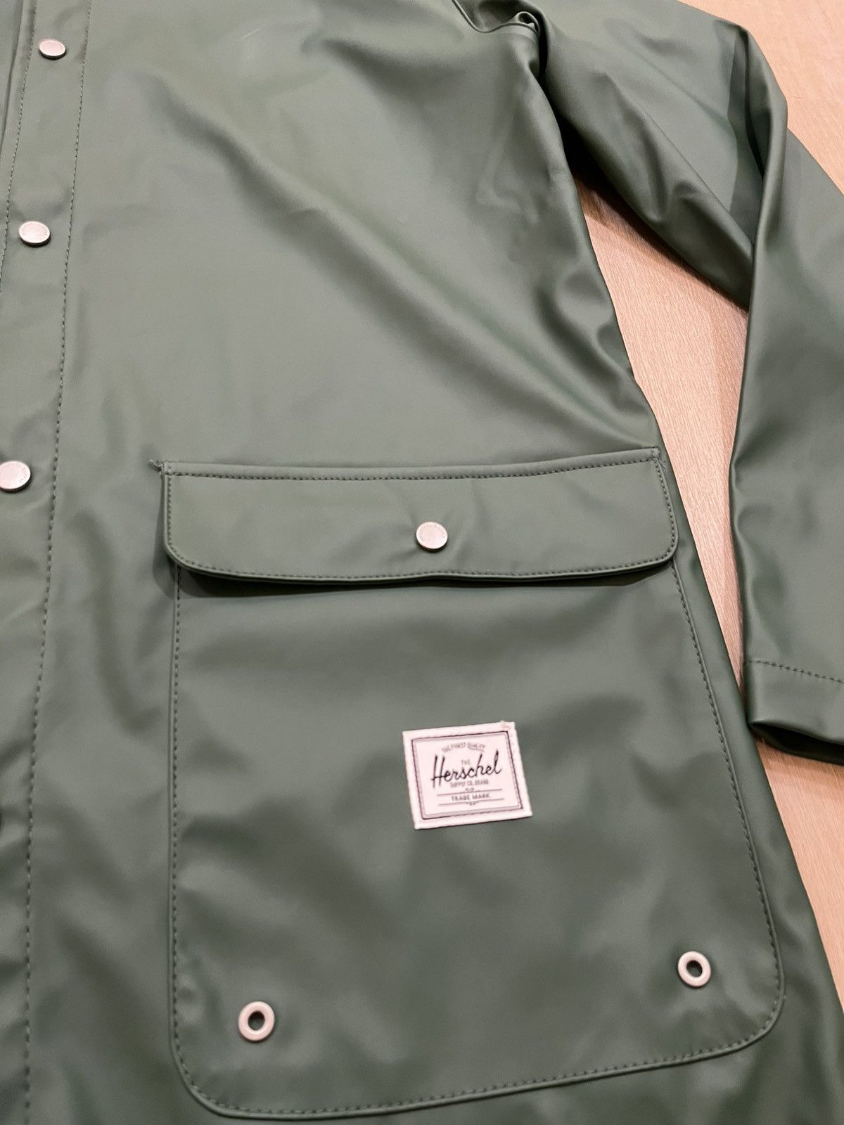 Supreme Brand New Herschel Trench Rain Coat Small Size US S / EU 44-46 / 1 - 2 Thumbnail