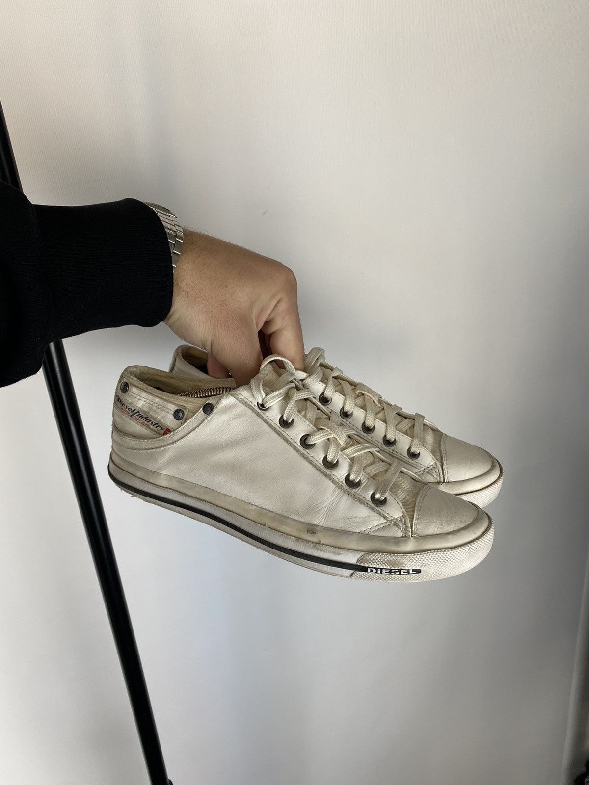 Diesel × Vintage 🔥Diesel Avant Garde White Leather Punk Sneakers 9/40 size Size US 9 / EU 42 - 1 Thumbnail