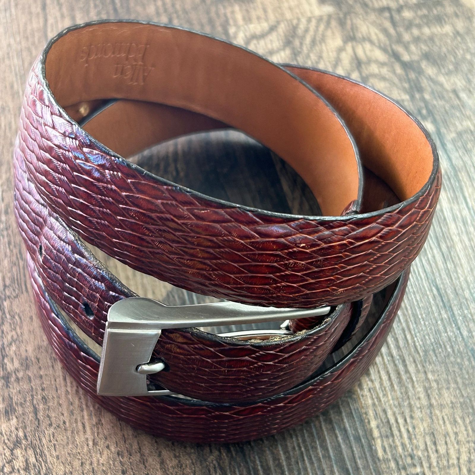 Allen Edmonds Allen Edmonds Brown Leather Belt Embossed Snake Print 42 Size 42 - 3 Thumbnail