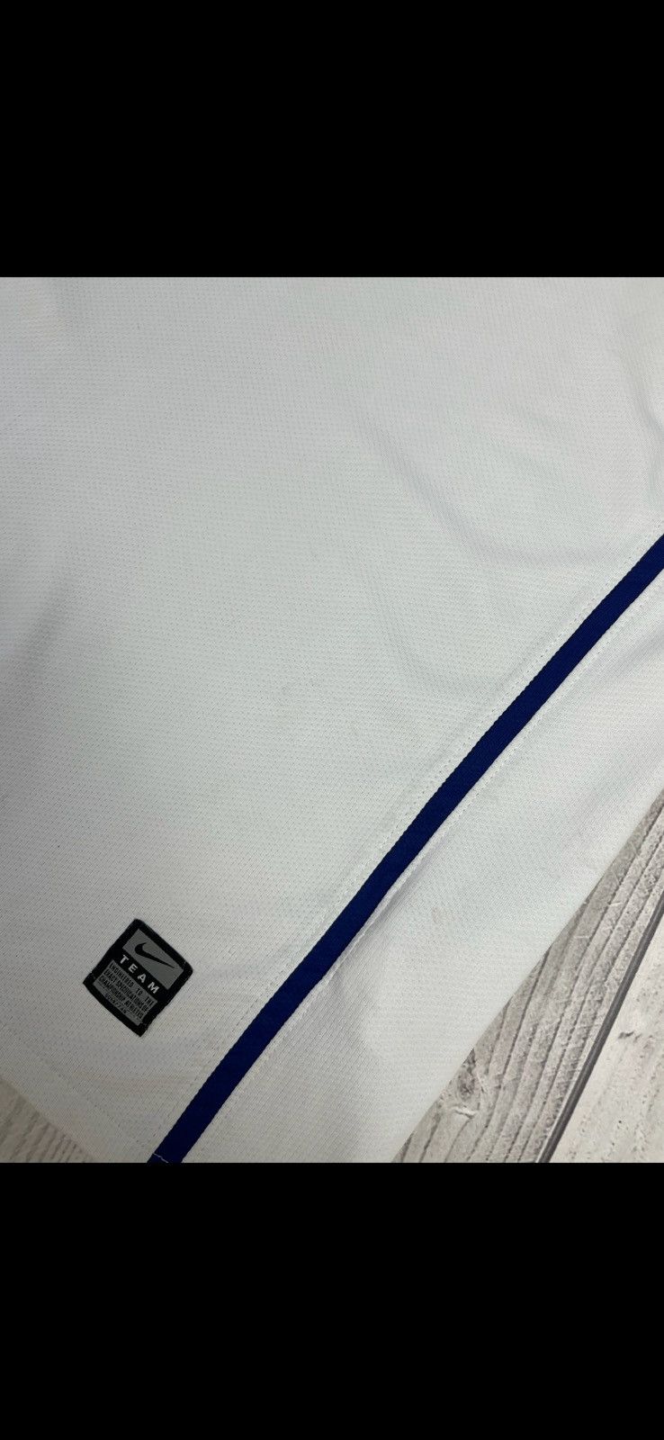 Nike Vintage Manchester United soccer jersey size M white away Size US M / EU 48-50 / 2 - 6 Thumbnail