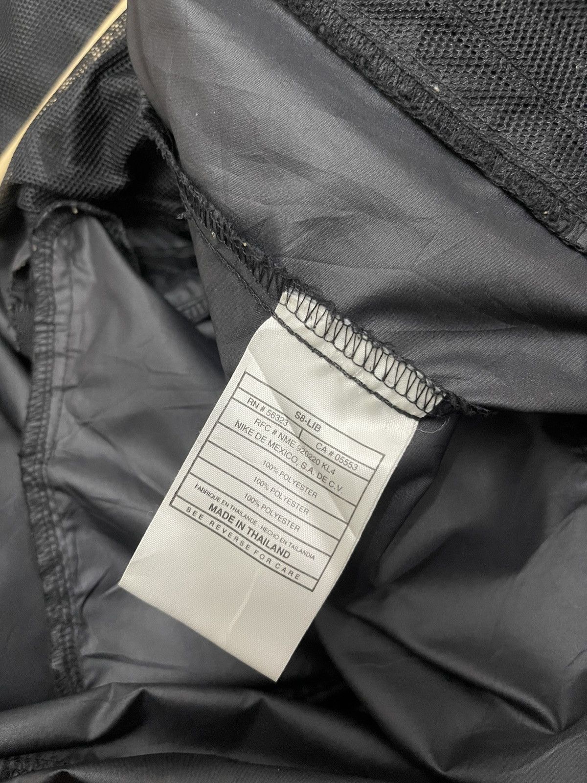 Nike Vintage Nike Anorak Nylon Jacket Size US L / EU 52-54 / 3 - 16 Thumbnail
