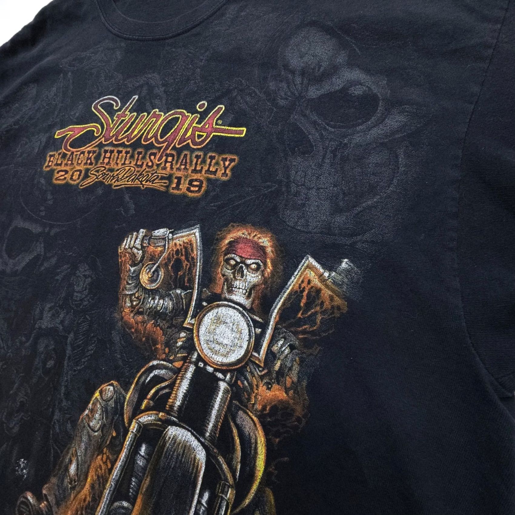 Vintage Sturgis Graphic Tee Shirt Mens XL Black Hills SD 2019 Skulls T-Shirt Cowboy Motorcycle Rock Band Size US XL / EU 56 / 4 - 4 Thumbnail