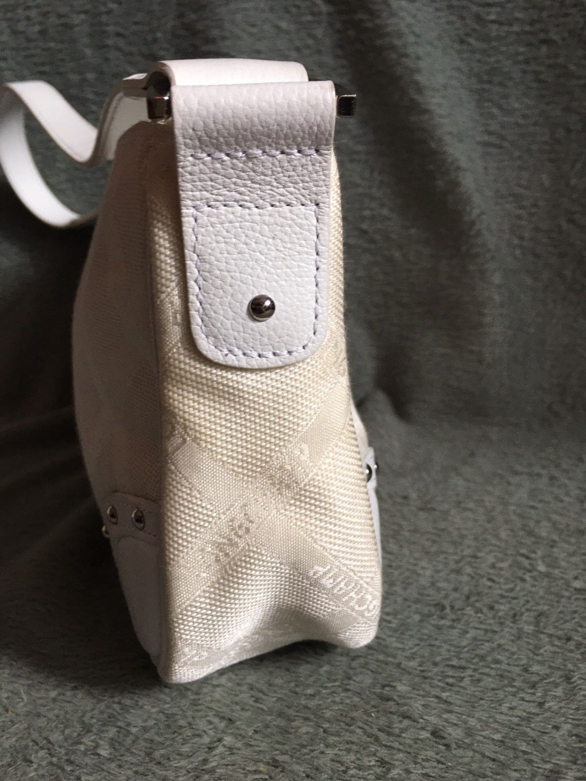 Longchamp Longchamp Ivory White Nylon Leather Handbag Shoulder Bag Size ONE SIZE - 6 Thumbnail