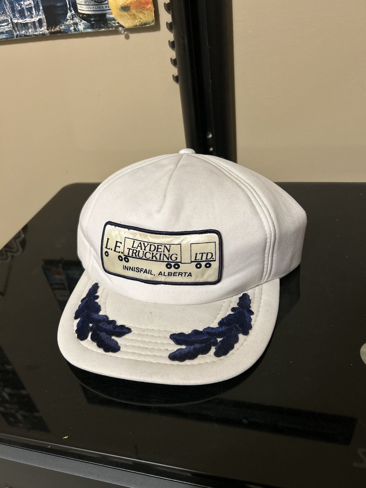 Vintage Vintage white trucker hat Size ONE SIZE - 1 Thumbnail