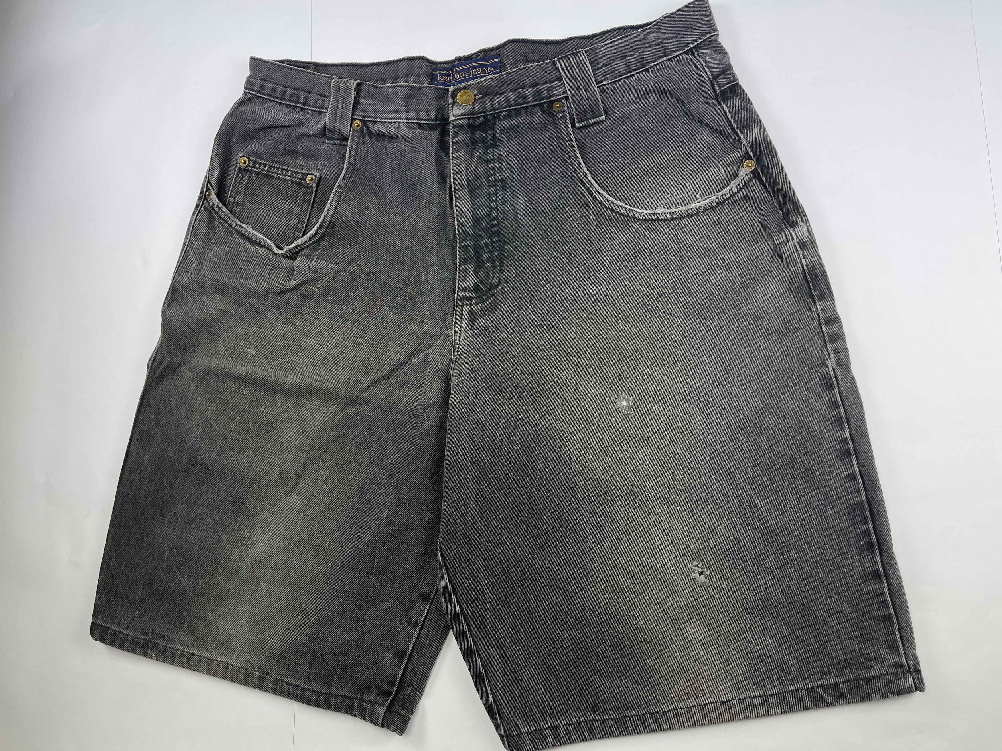 Karl Kani KARL KANI shorts, vintage hip hop baggy jeans, 90s size W 36 Size US 36 / EU 52 - 8 Thumbnail