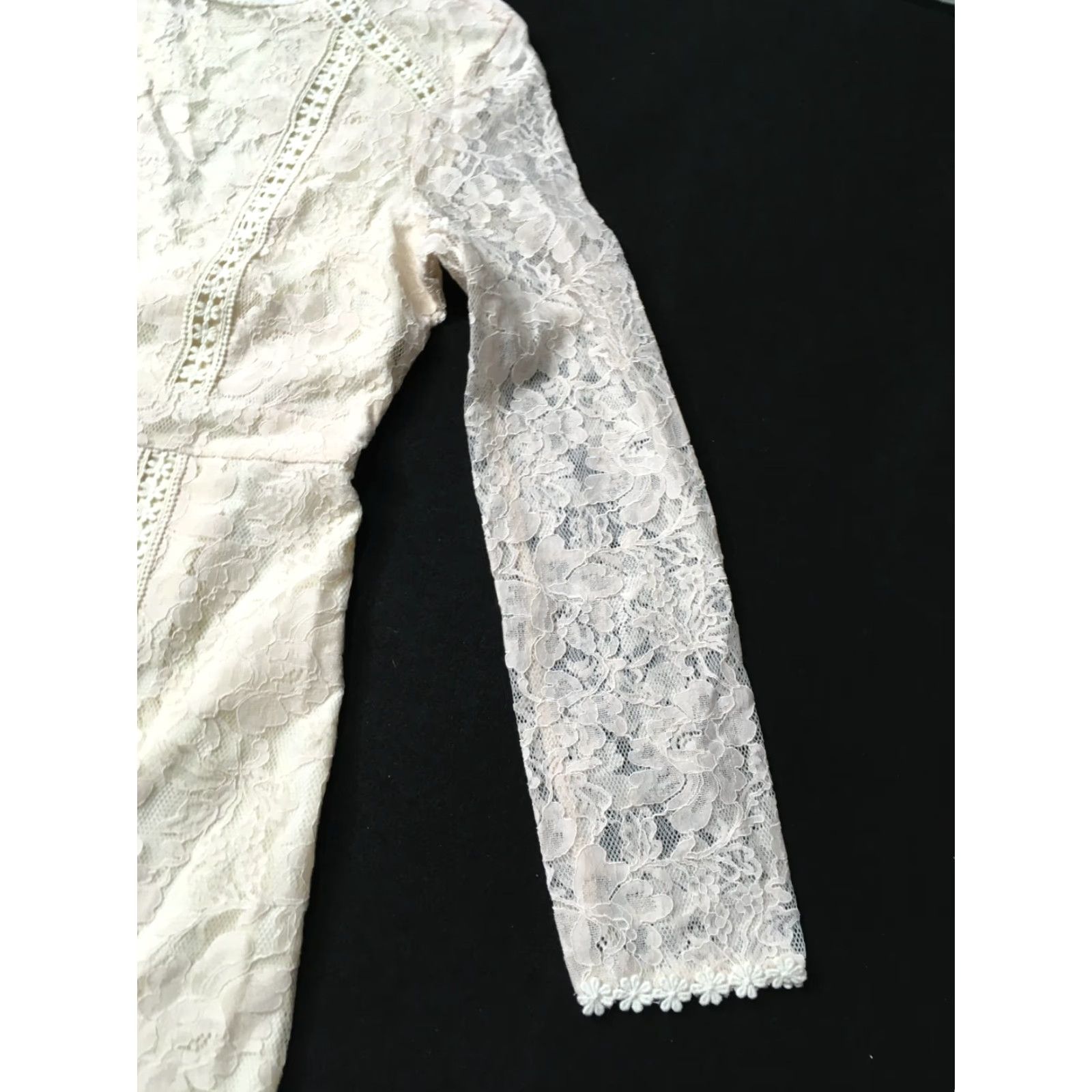 Vintage VINTAGE Trumpet Ivory Cream Lace Illusion Neckline Ivory Bride Cocktail Dress Mermaid Trumpet Silhouette Full-Length Long Sleeve Ivory 80s? Size ONE SIZE - 5 Thumbnail