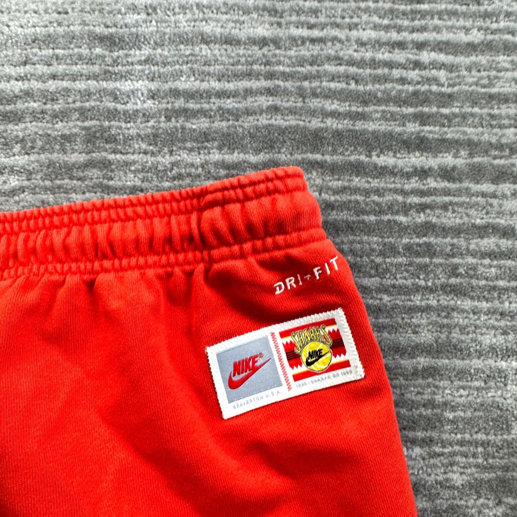 Nike NEW Nike Dri-FIT Pants Mens Large Orange Standard Issue Basketball Gym Training Size US 33 - 7 Thumbnail