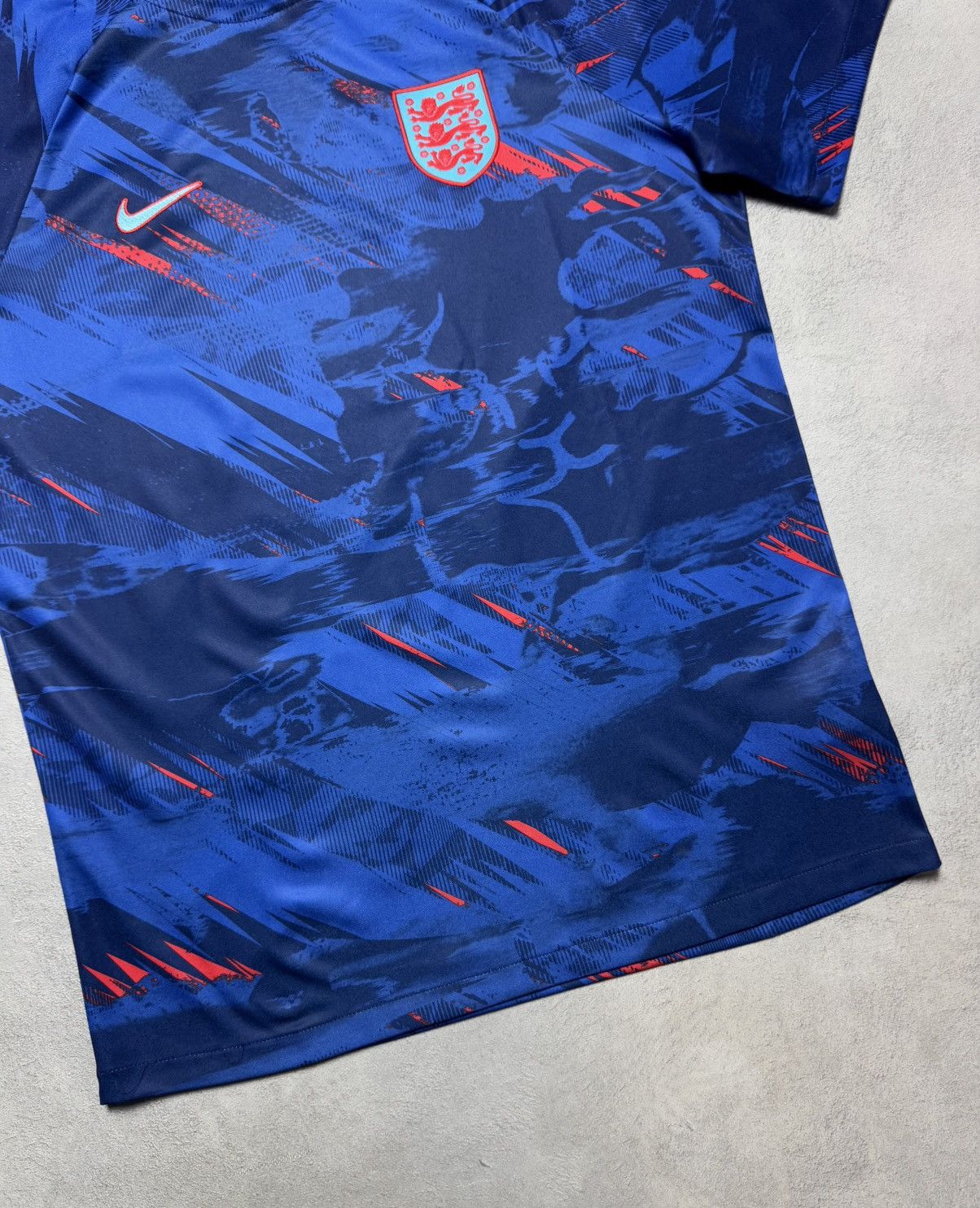 Nike England 2022 2023 Pre-Match Shirt Soccer Jersey Nike Size US L / EU 52-54 / 3 - 4 Thumbnail