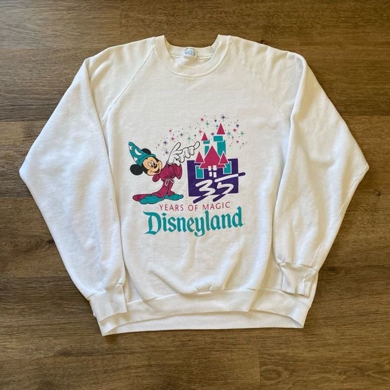 Disney Vintage Disneyland Years of Magic Crew Neck Size US XL / EU 56 / 4 - 1 Thumbnail