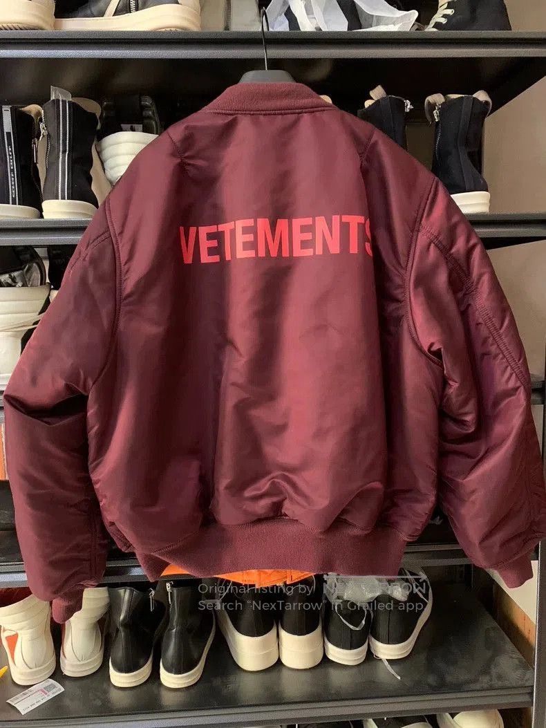 Vetements Vetements Reversible Logo Bomber Jacket. Size US S / EU 44-46 / 1 - 1 Thumbnail