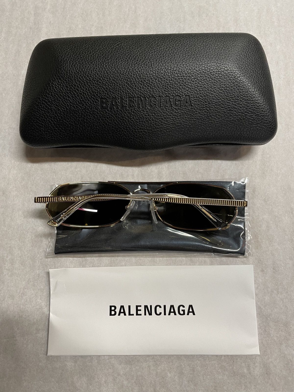 Balenciaga Balenciaga BB0010S 004 Gold/Gold Mirrored Unisex Sunglasses Size ONE SIZE - 6 Thumbnail