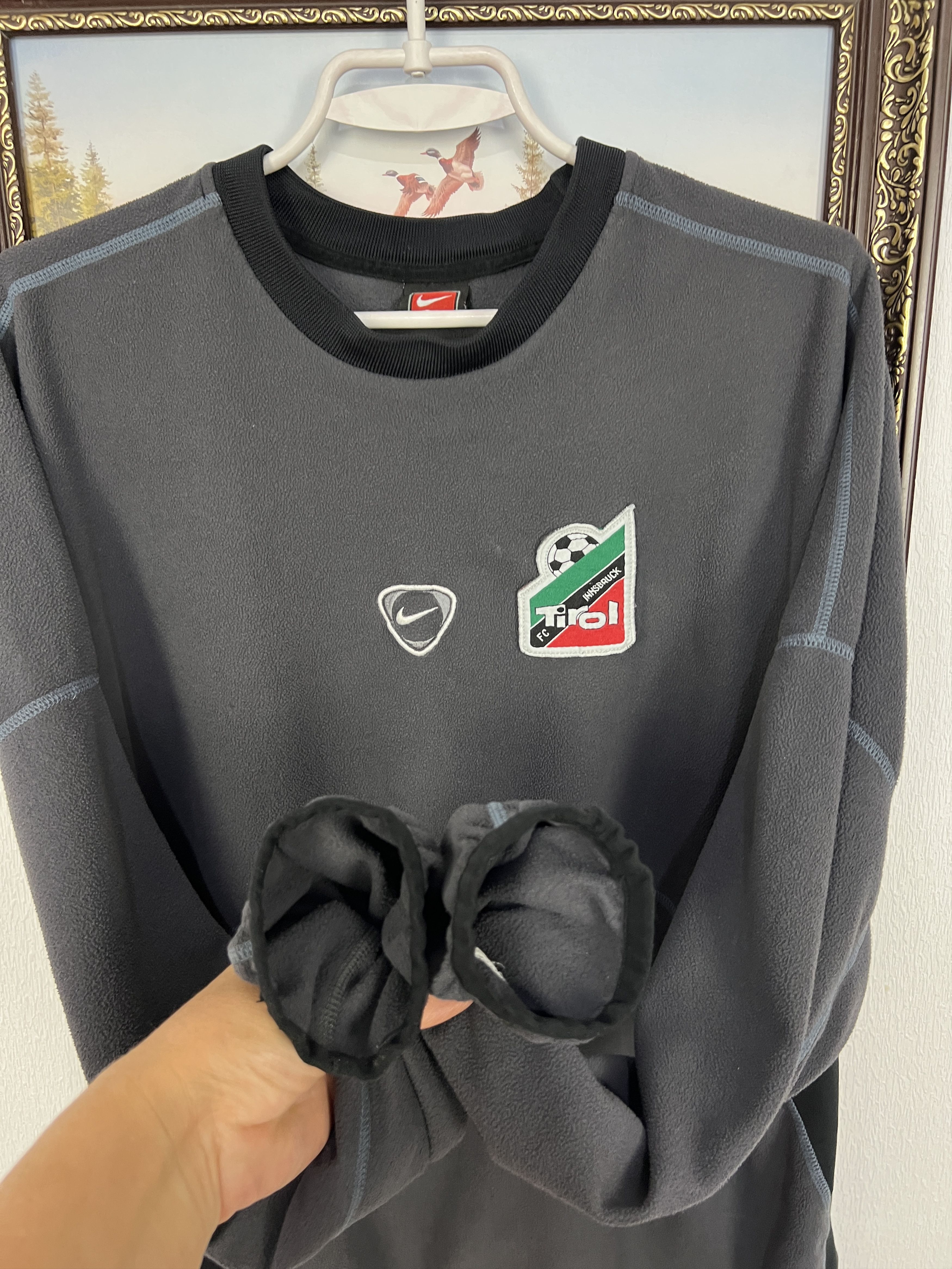 Nike Vintage 90's Nike Tirol Innsbruck Football Fleece Sweatshirt Size US L / EU 52-54 / 3 - 5 Thumbnail