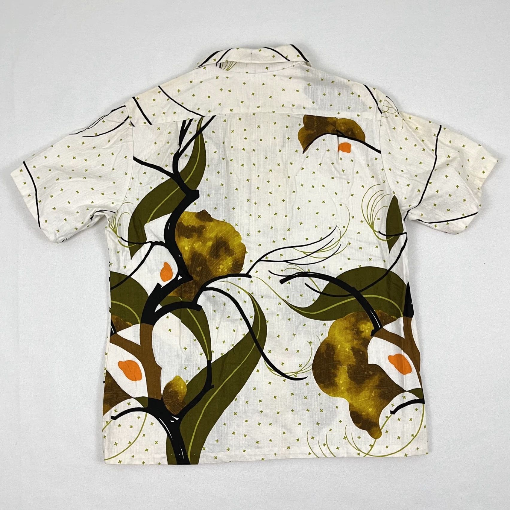 IOLANI VINTAGE Iolani Shirt Mens L White Floral Hawaiian Artsy Tropical Hula Camp 60s 70s Size US L / EU 52-54 / 3 - 7 Thumbnail