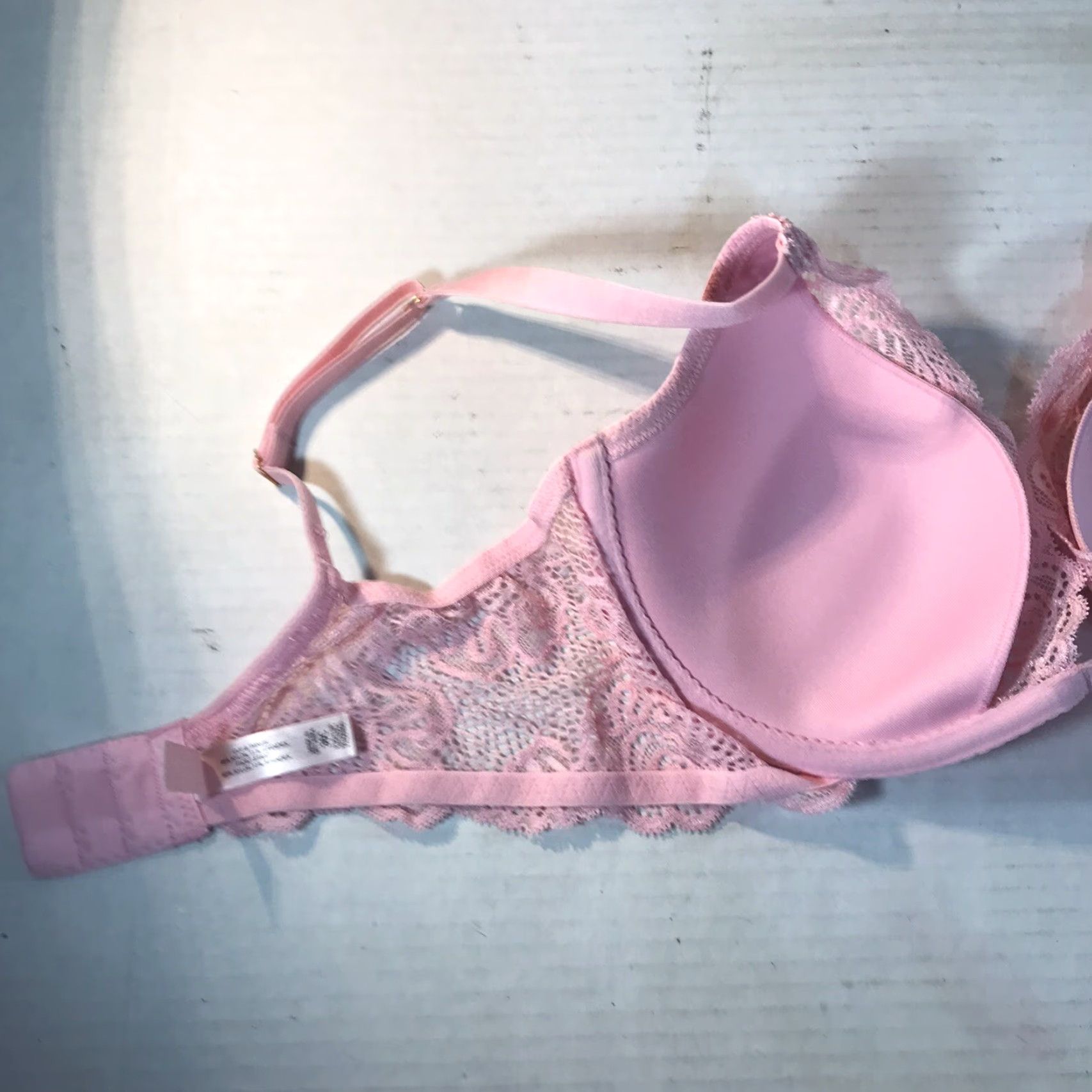 Victoria's Secret Victoria's Secret Very Sexy Pink Lace Push Up Bra Womens Size 36C, Opaque, Lightly Lined, Adjustable Straps Size ONE SIZE - 3 Thumbnail