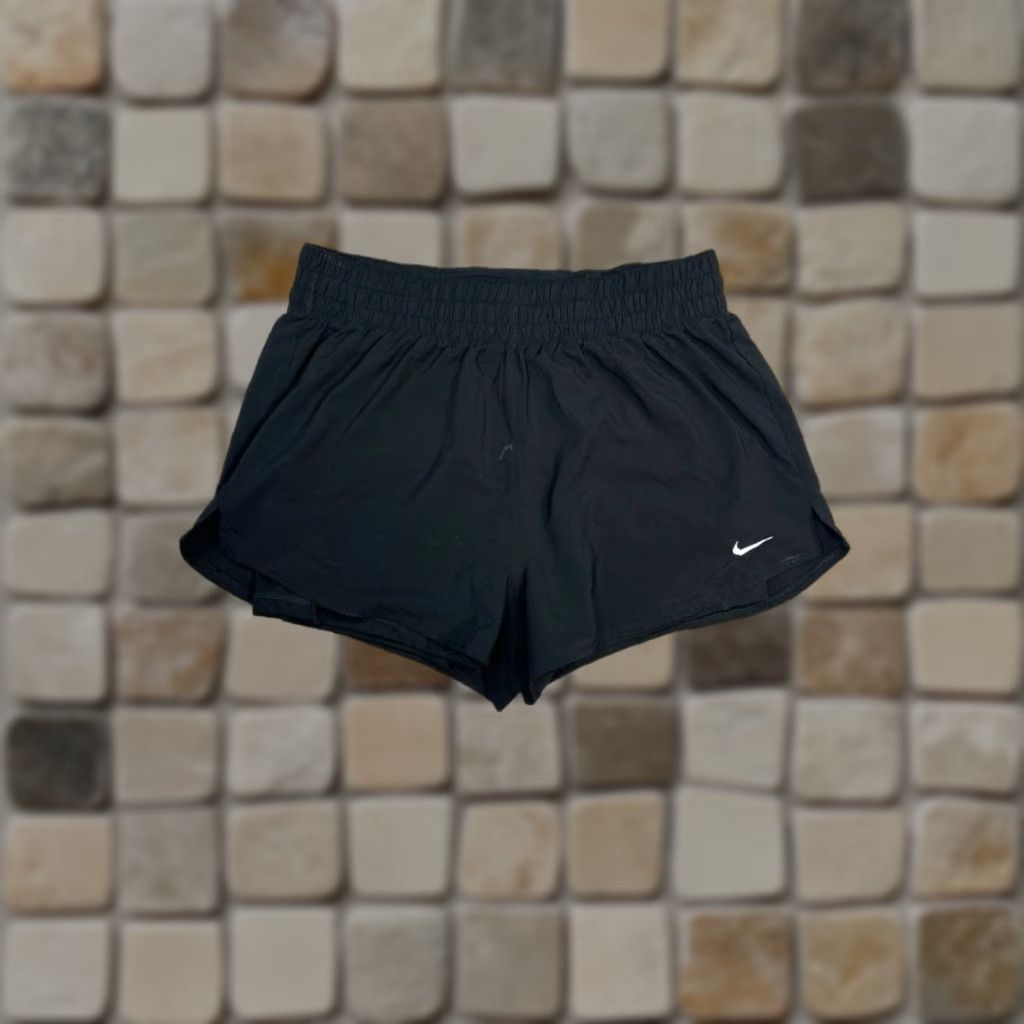 Nike Nike Running Shorts Womens Large Black Dri Fit Compression Liner Logo Stretch Size 36" / US 14 / IT 50 - 1 Thumbnail
