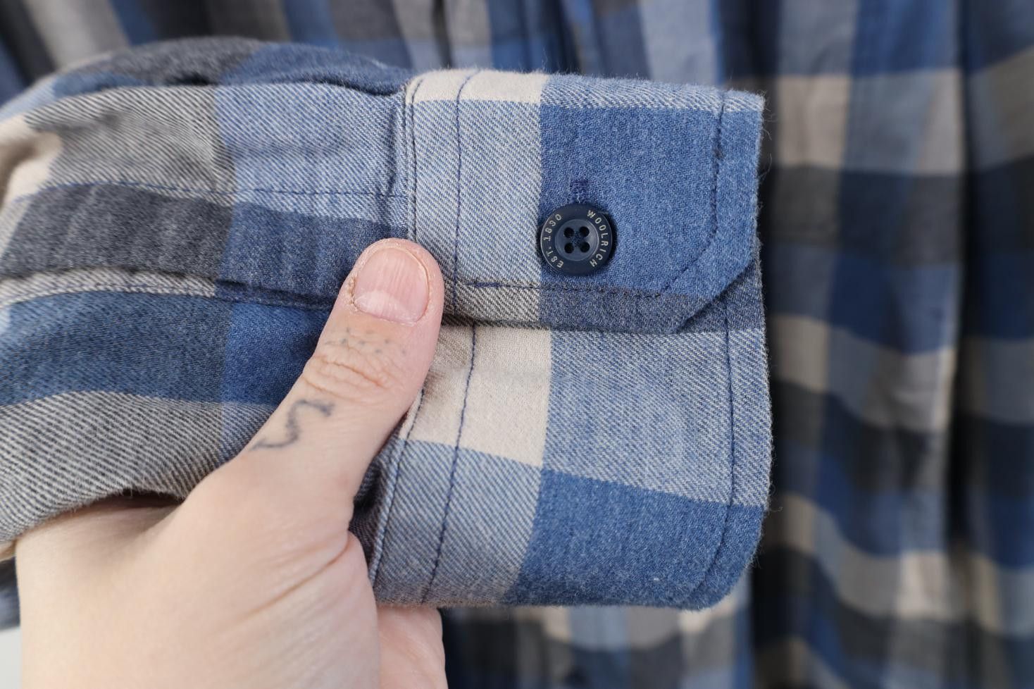 Woolrich Woolen Mills Vintage Y2K Woolrich Collared Button Shirt Blue Plaid Size US M / EU 48-50 / 2 - 8 Thumbnail