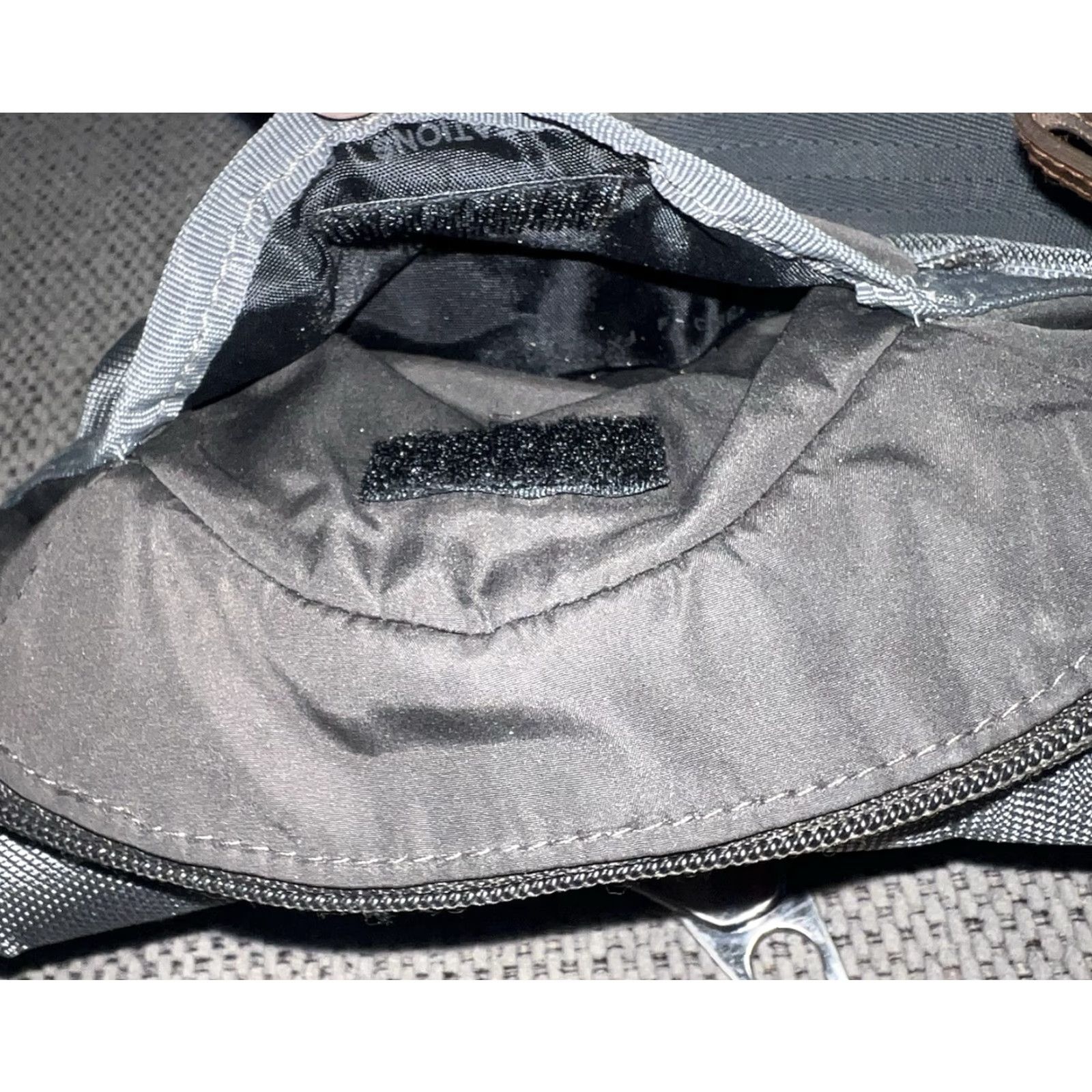 Vintage FX Originals Waist Pack Crossbody Fanny Bag Belt Bag Women Gray Nylon 10” wide 6.5” tall Size ONE SIZE - 7 Thumbnail