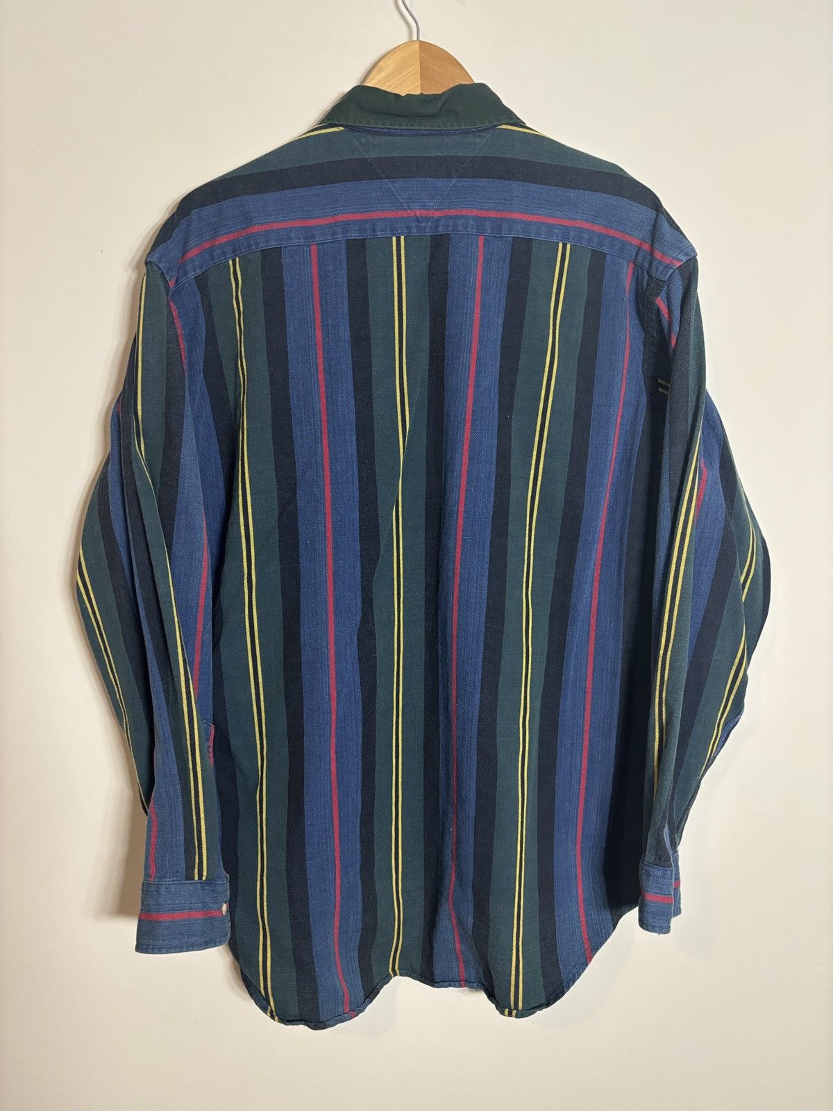 Tommy Hilfiger Vintage 90s Tommy Hilfiger Button Down Shirt Striped Preppy Size US M / EU 48-50 / 2 - 4 Thumbnail