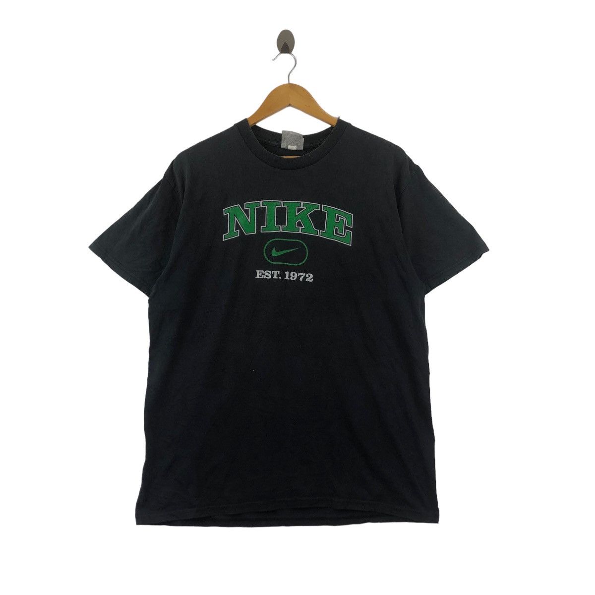 Vintage NIKE BOSTON CELTIC Logo Basketball NBA Tee Shirt