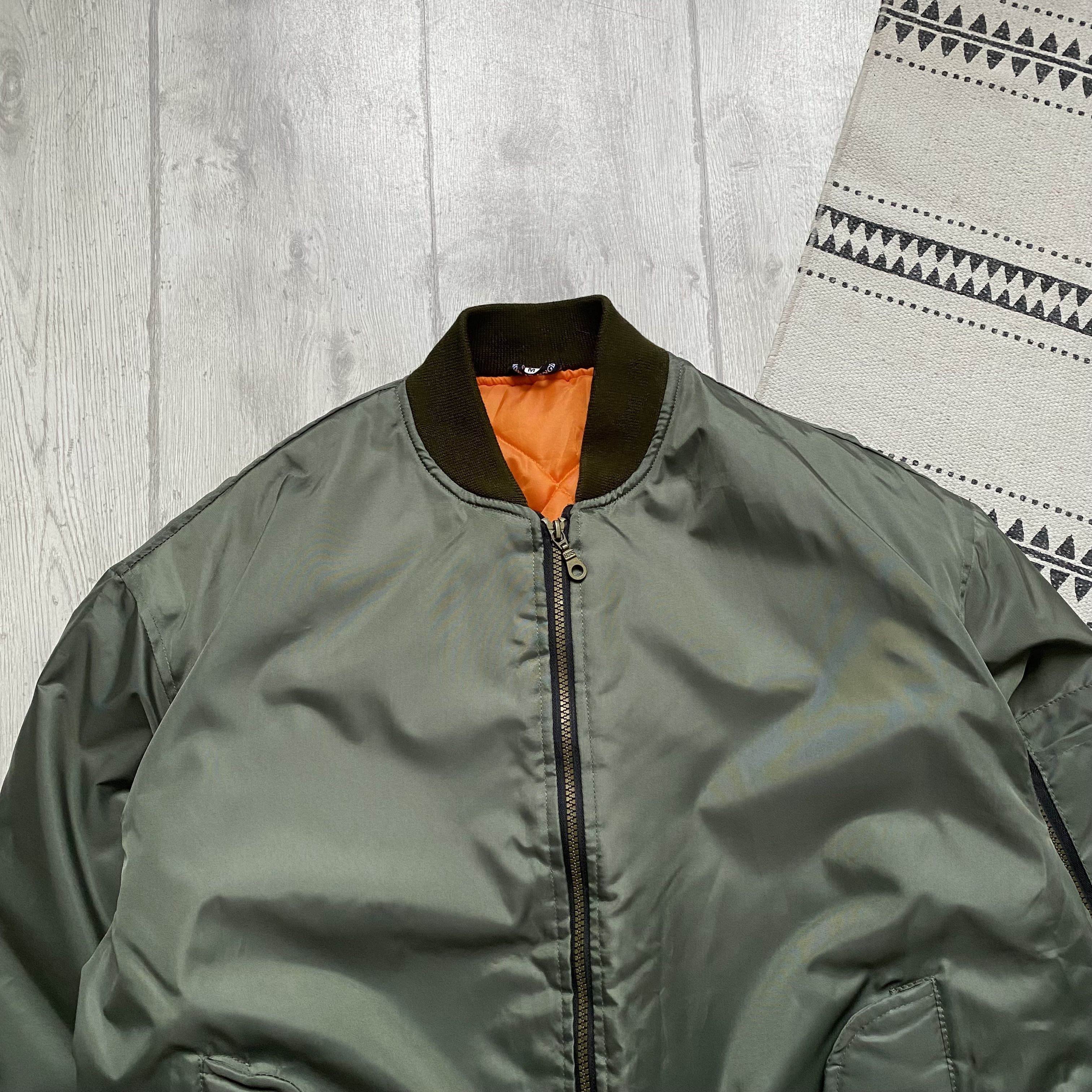 Alpha Industries MA 1 Flyer Bomber Jacket Boxy Fit Olive Made in England Size US M / EU 48-50 / 2 - 2 Thumbnail
