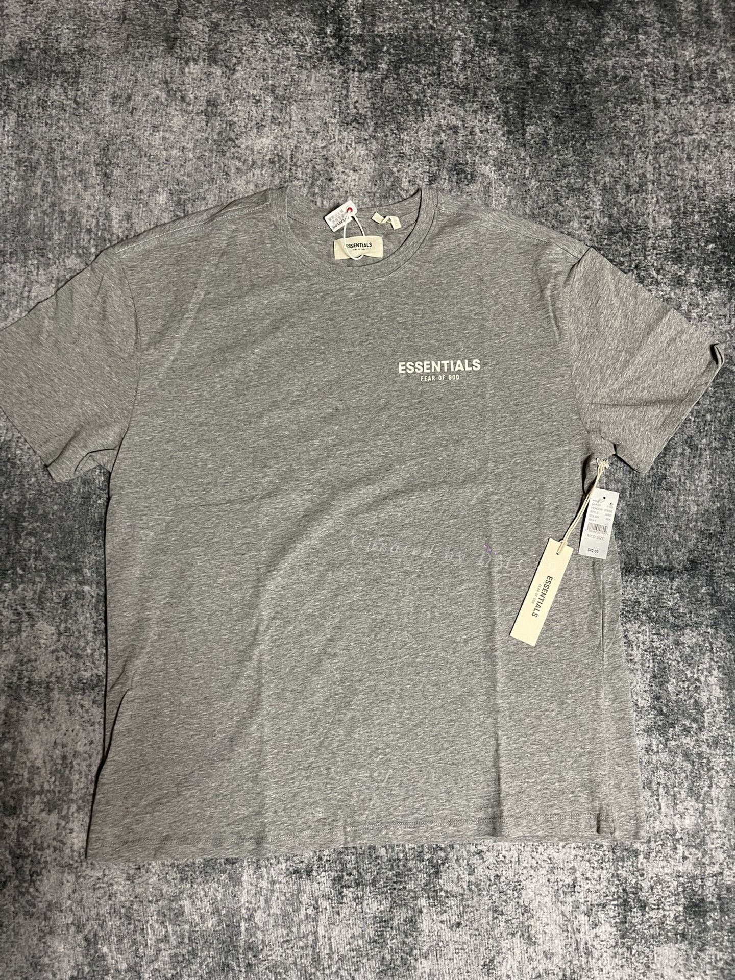 Fear of God Fog Essentials Initial Gray Short-Sleeve Tee Size US M / EU 48-50 / 2 - 1 Thumbnail