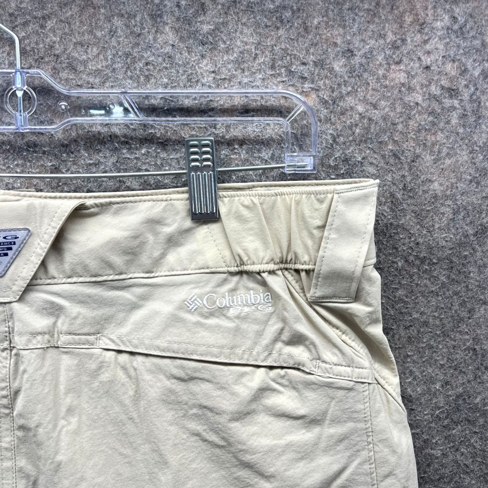 Vintage Columbia Shorts Womens 10 Khaki Chino Tan Beige Stretch Outdoors PFG Hiking Size 32" / US 10 / IT 46 - 7 Thumbnail