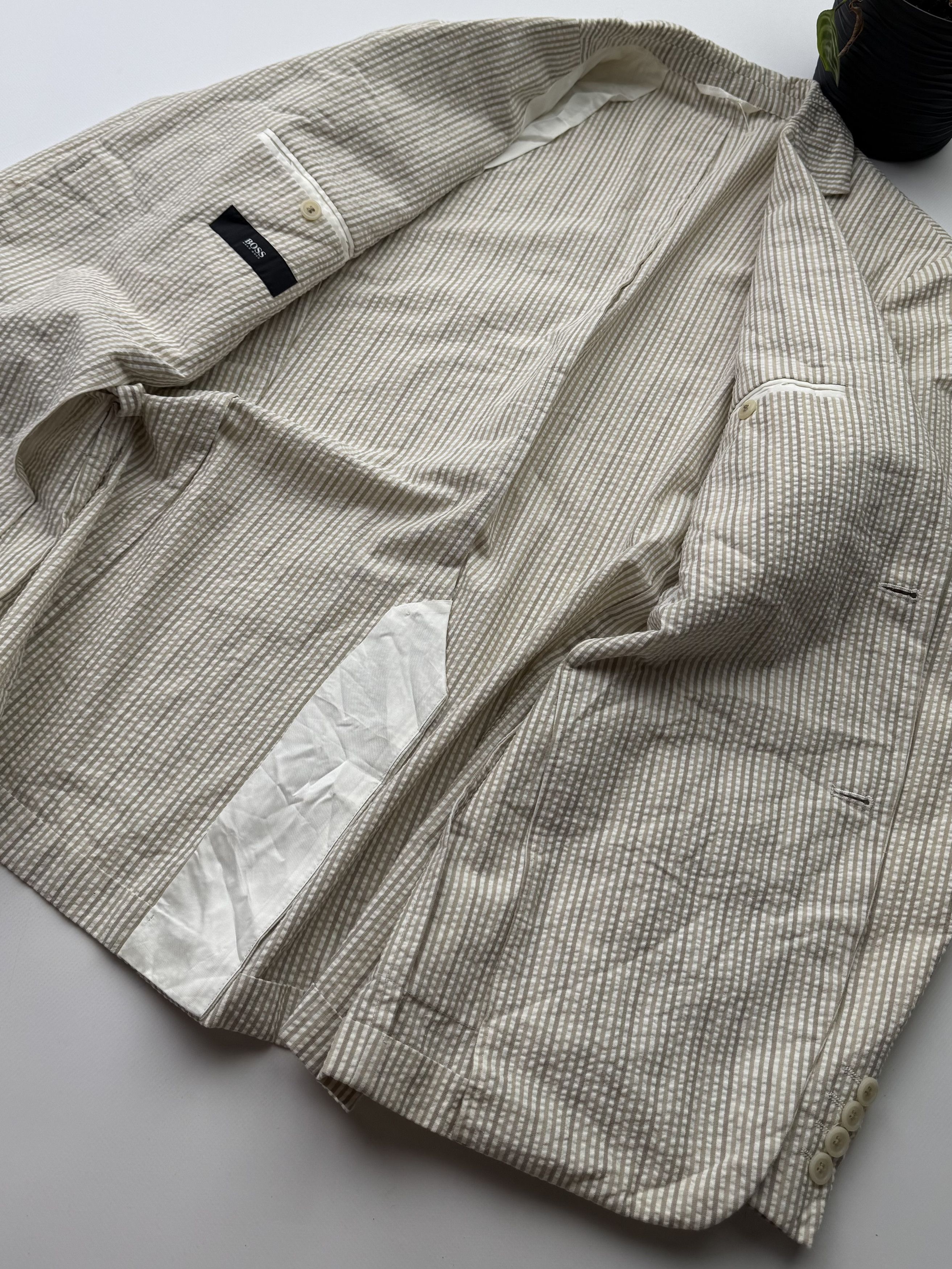 Hugo Boss Hugo Boss Vintage Striped Blazer (145) Size US L / EU 52-54 / 3 - 5 Thumbnail