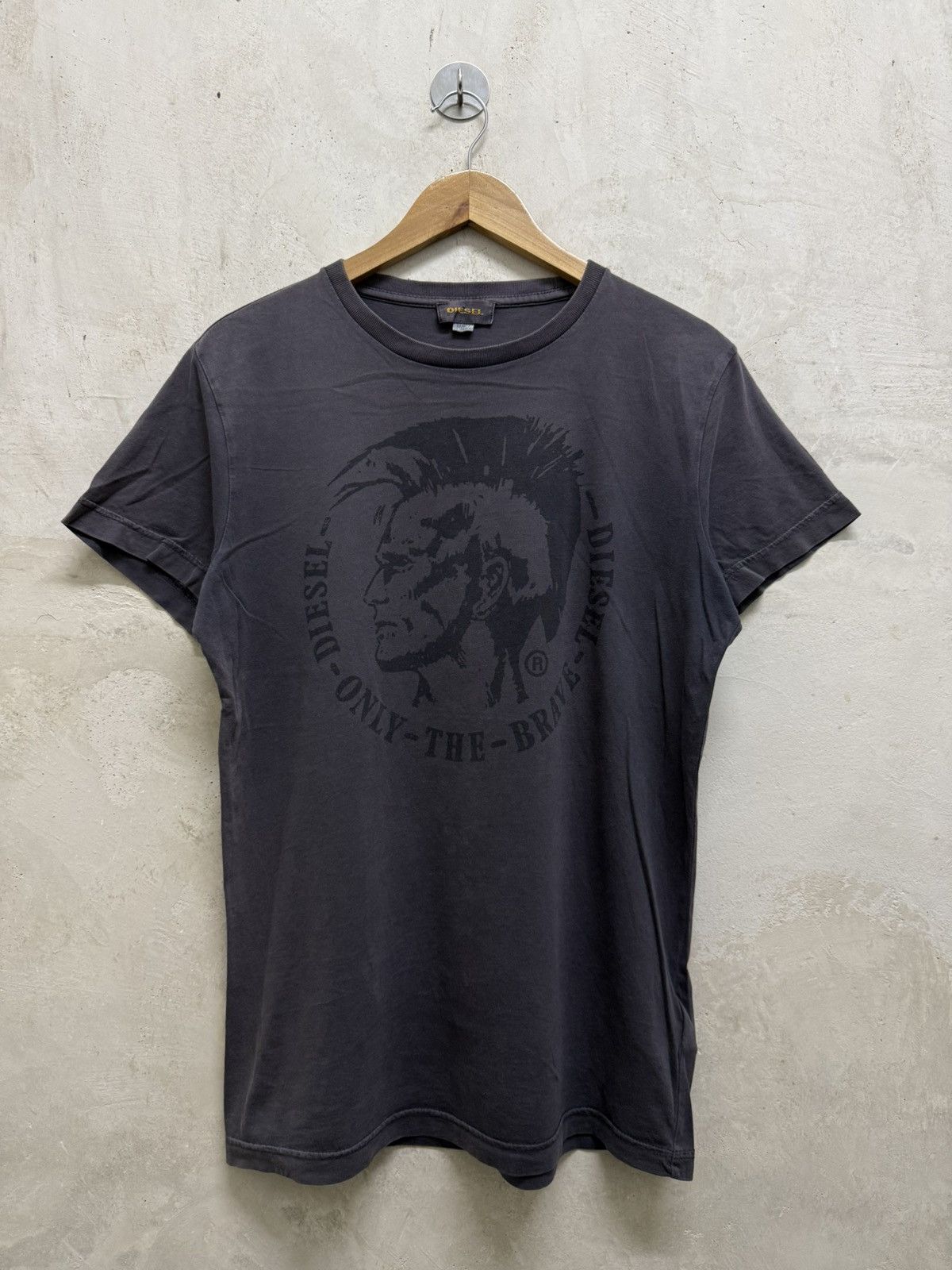 Diesel 2000s archive Diesel Mad Punk faded tees Size US L / EU 52-54 / 3 - 1 Thumbnail