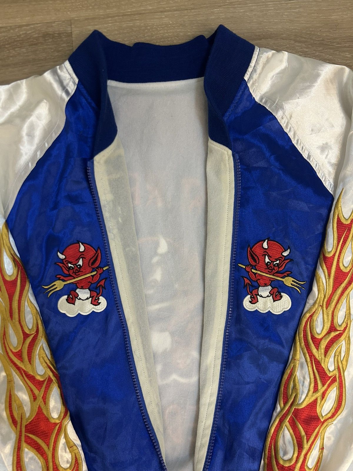 Japanese Brand 🔥RARE VINTAGE "GREAT RED HOT" RED DEVIL PARODY BOMBER JACKET Size US L / EU 52-54 / 3 - 6 Thumbnail