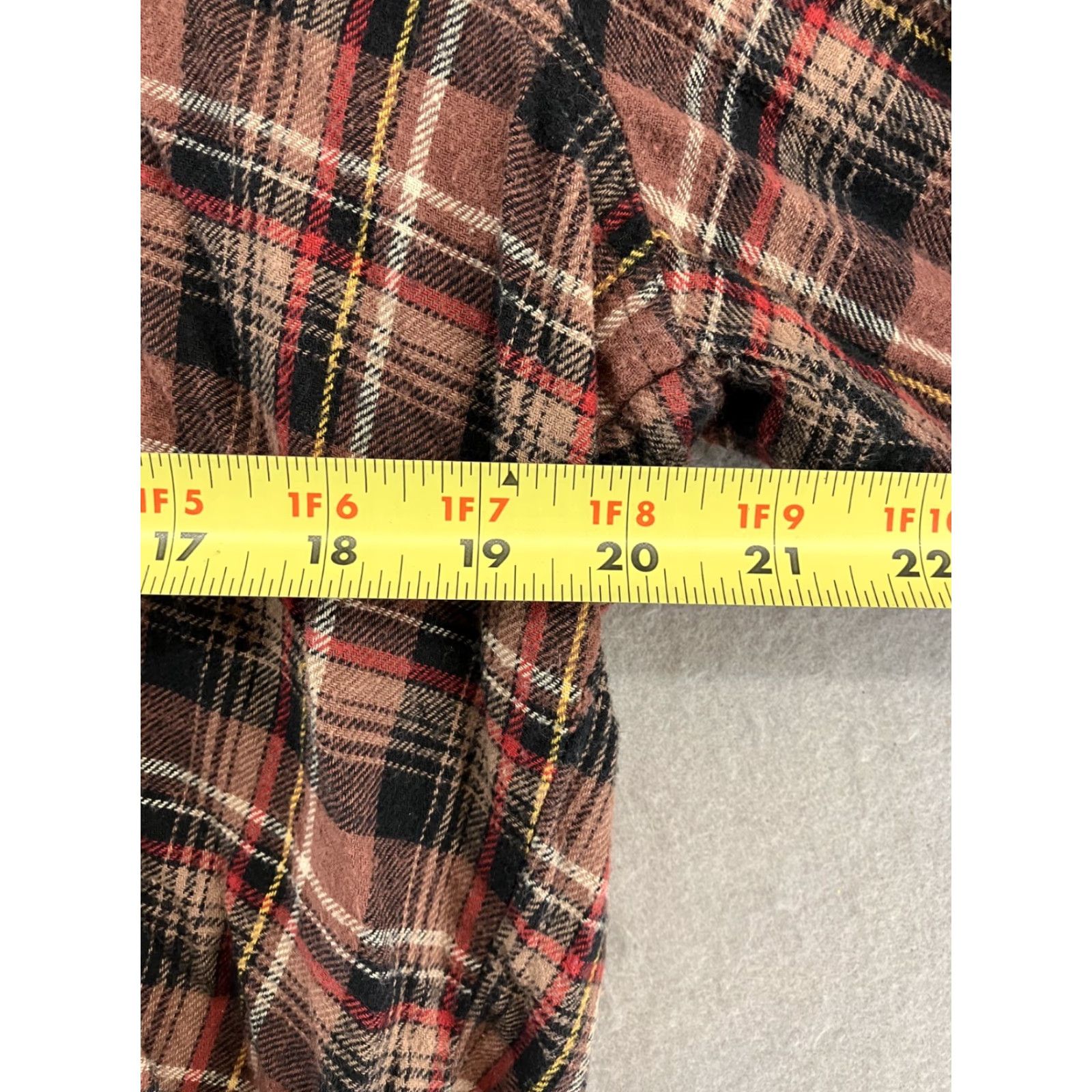 Wrangler VINTAGE Wrangler Wrancher Shirt Mens L Red Plaid Pearl Snaps 90s Cowboy Western Easy Care Size US L / EU 52-54 / 3 - 3 Thumbnail