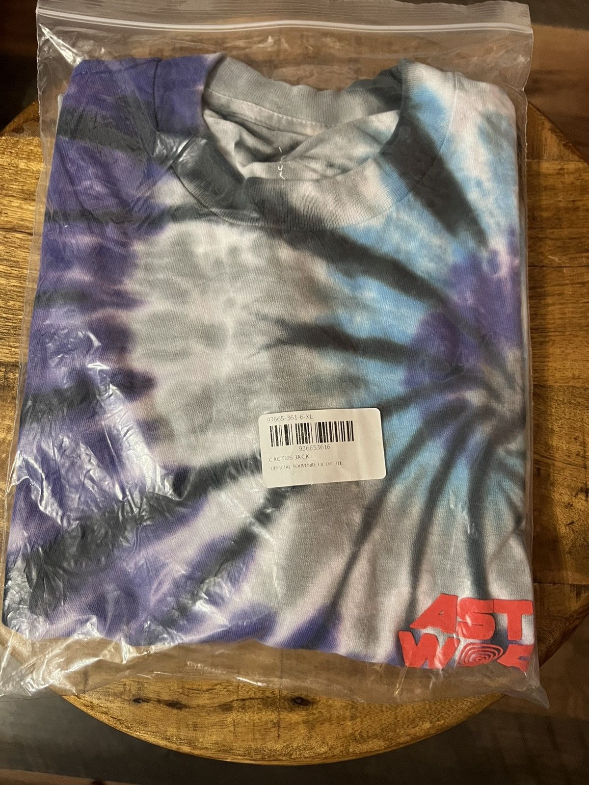 Travis Scott Travis Scott Astroworld Festival 2019 Official Souvenir tee Size US XL / EU 56 / 4 - 4 Thumbnail
